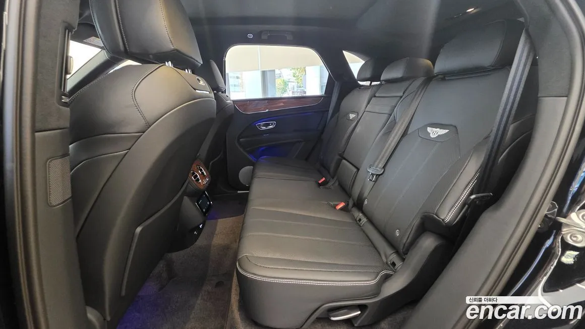 Bentley Bentayga 2025 из KR, фото 8