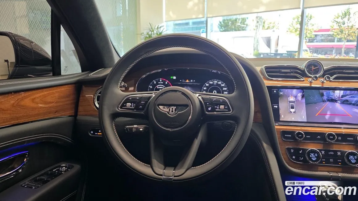 Bentley Bentayga 2025 из KR, фото 5