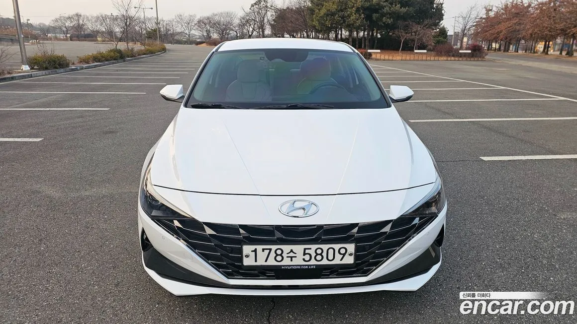 Hyundai AVANTE — фото 3