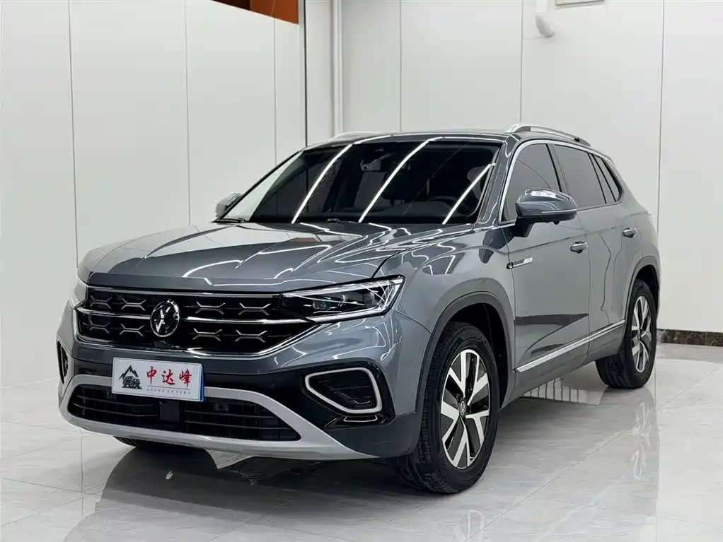 Mazda CX-30 2023 из CN, фото 1