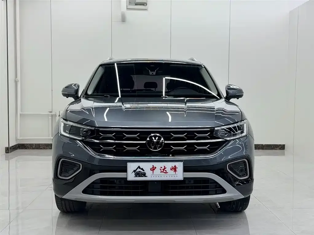 Mazda CX-30 2023 из CN, фото 3