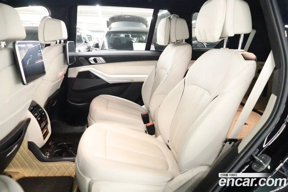 BMW X7 2021 из KR, фото 9