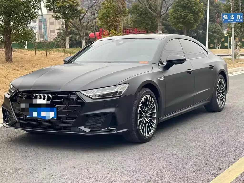 Audi A7L 2022 из CN, фото 1