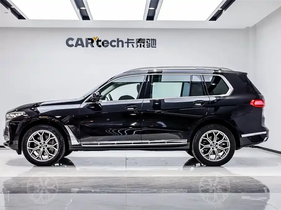 BMW X7 — фото 10