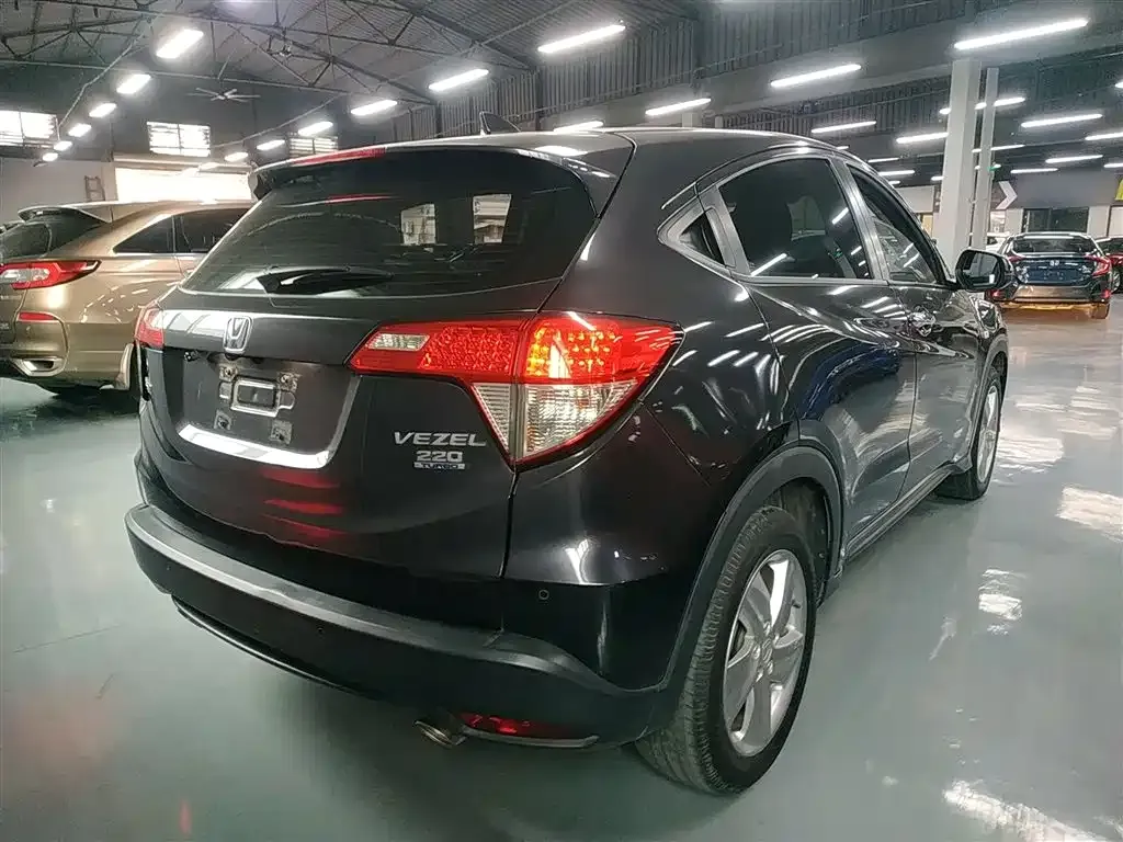 Honda Vezel 2021 из CN, фото 8