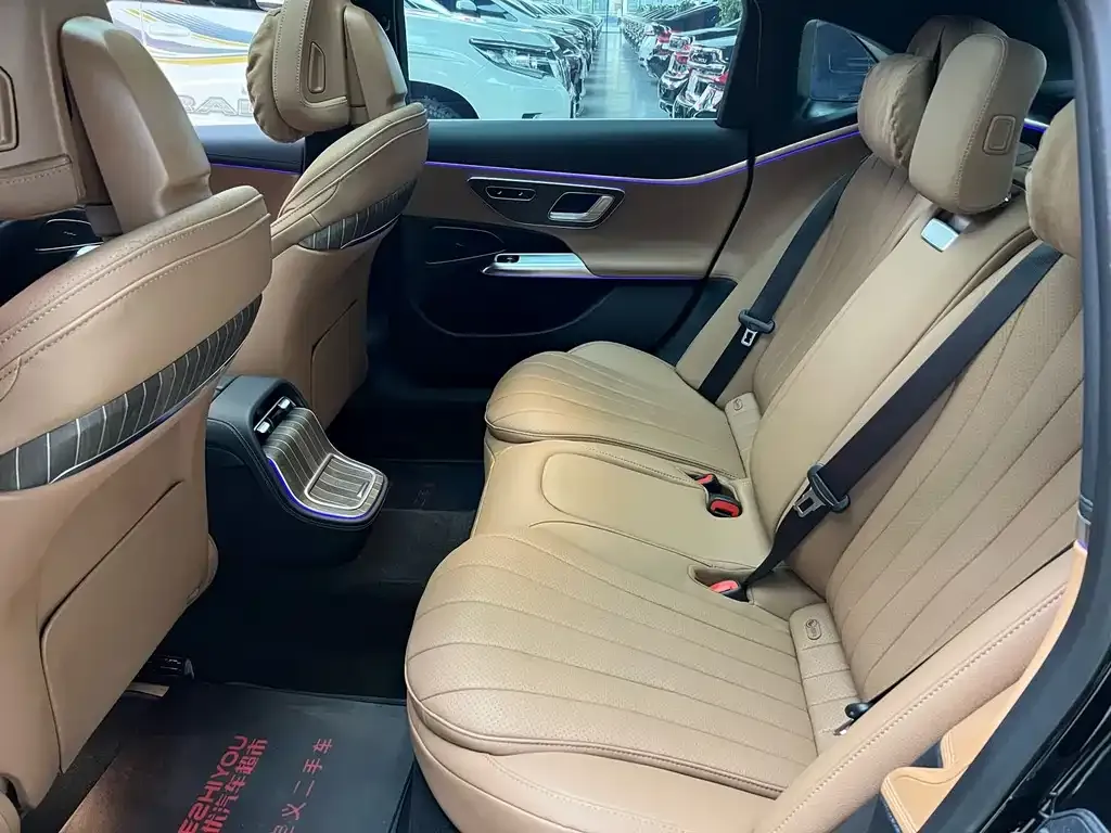 Mercedes-Benz E-Class 2025 из CN, фото 9