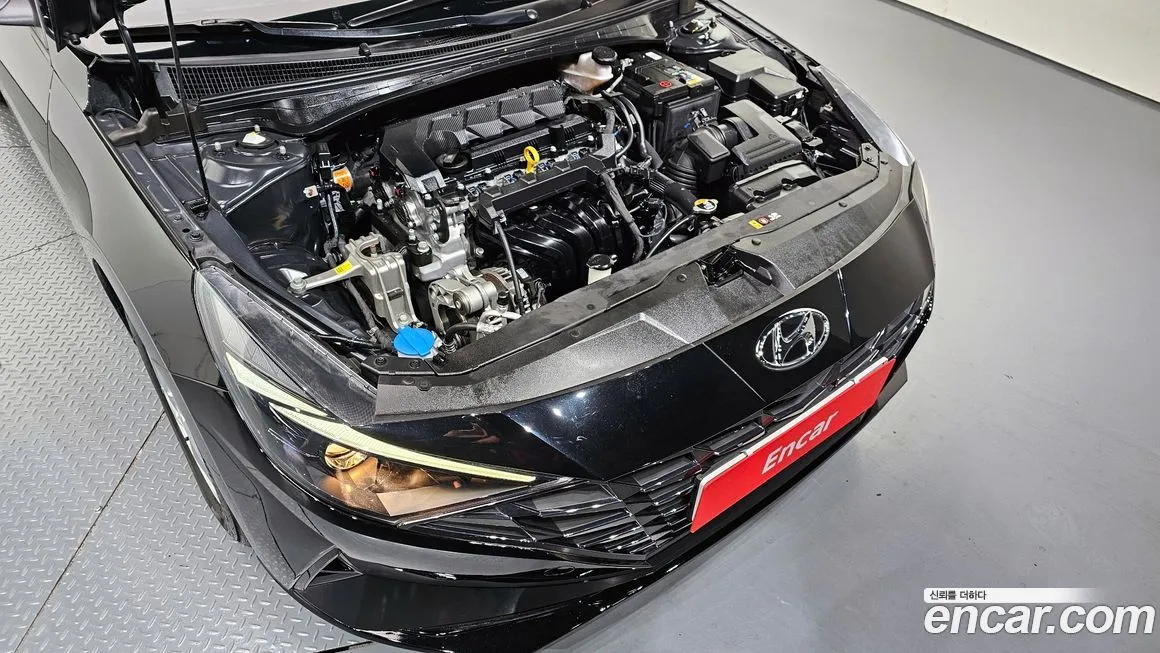 Hyundai AVANTE — фото 8