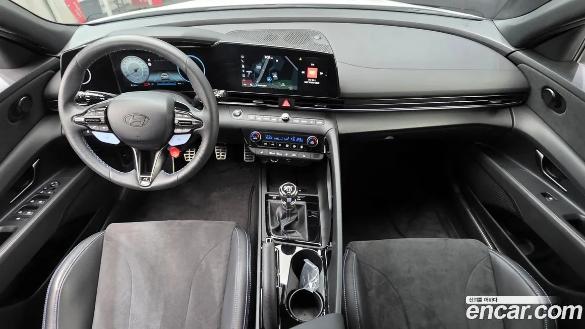 Hyundai AVANTE — фото 8
