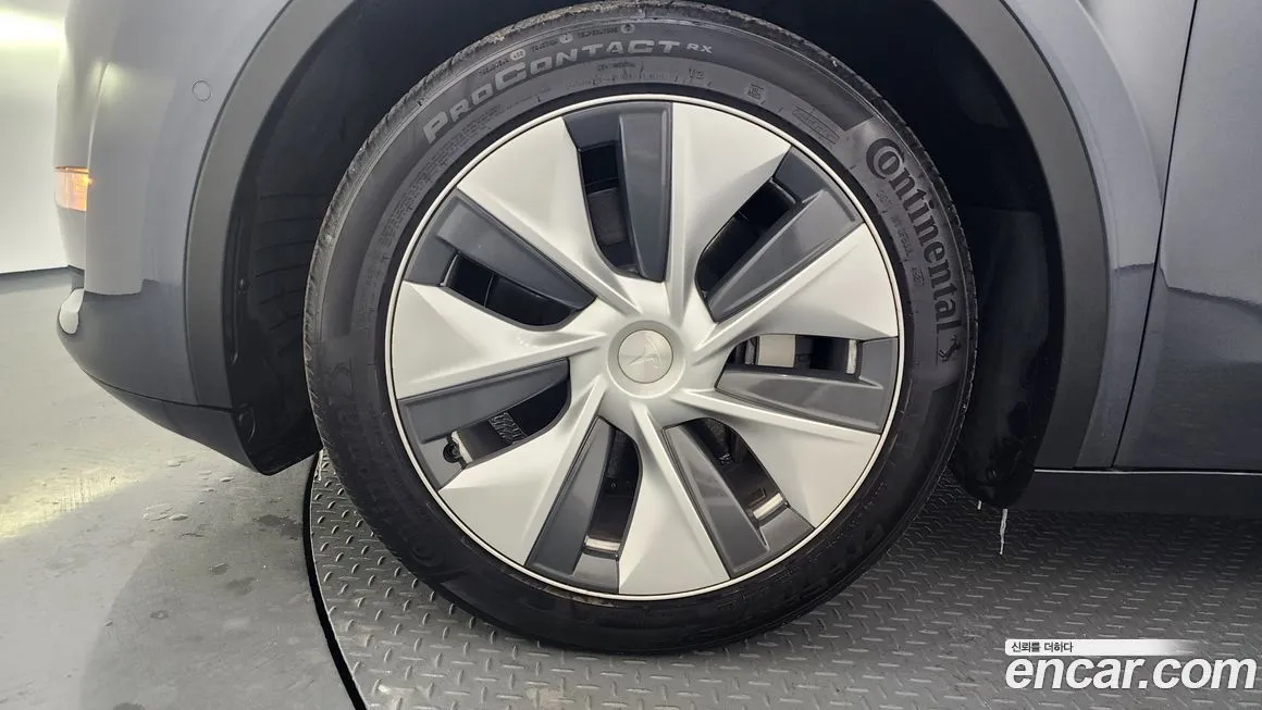 Tesla Model Y 2022 из KR, фото 9