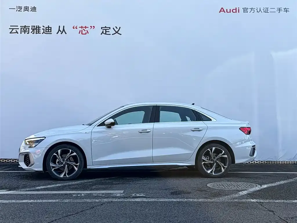 Audi A3 2024 из CN, фото 9