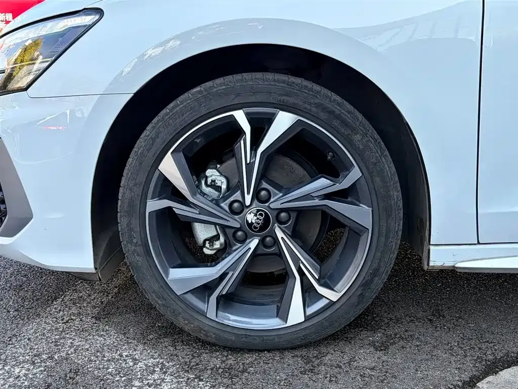 Audi A3 2024 из CN, фото 8