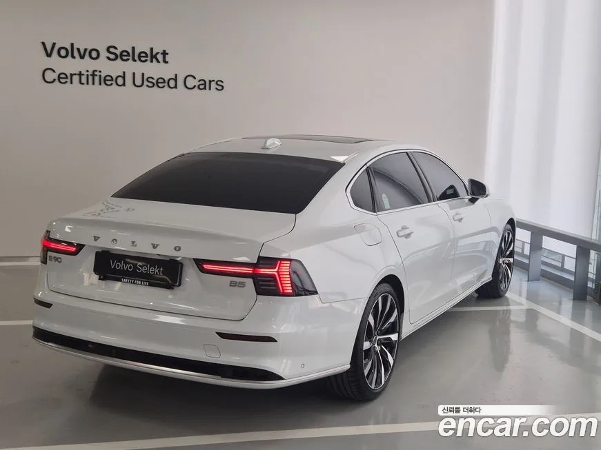 Volvo S90 — фото 3