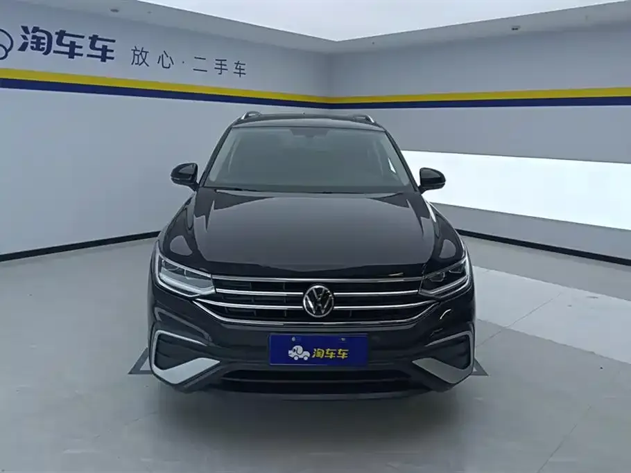 Volkswagen Tiguan L — фото 4