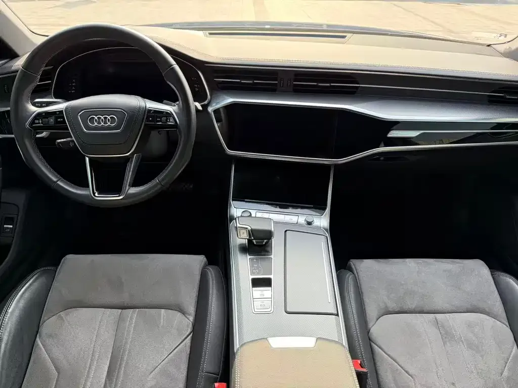 Audi A6L — фото 2