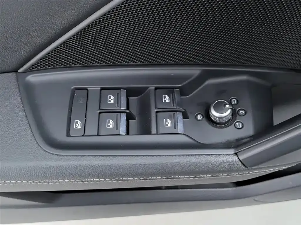 Audi A3 2023 из CN, фото 4