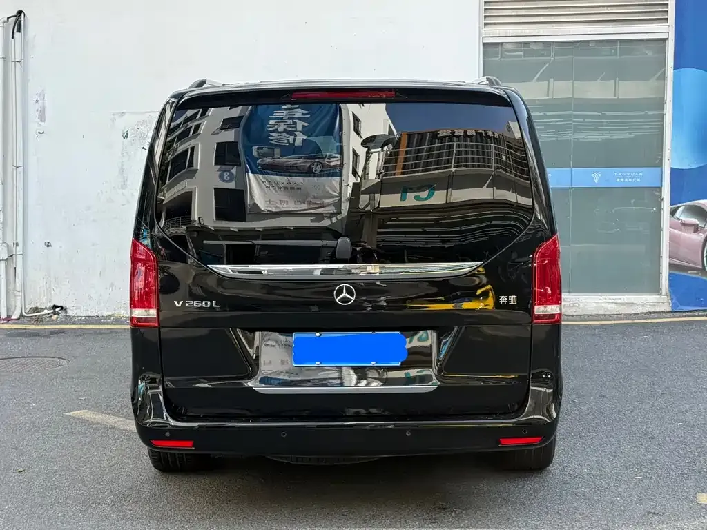 Mercedes-Benz V-Class 2022 из CN, фото 9