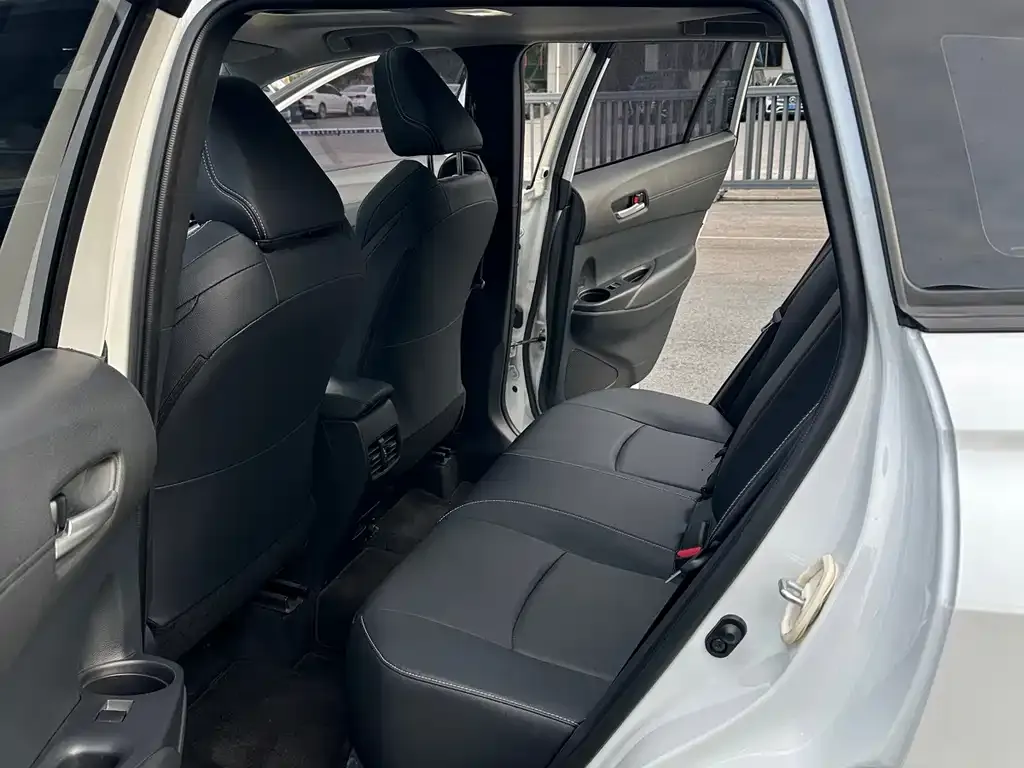 Toyota Frontlander 2024 из CN, фото 7