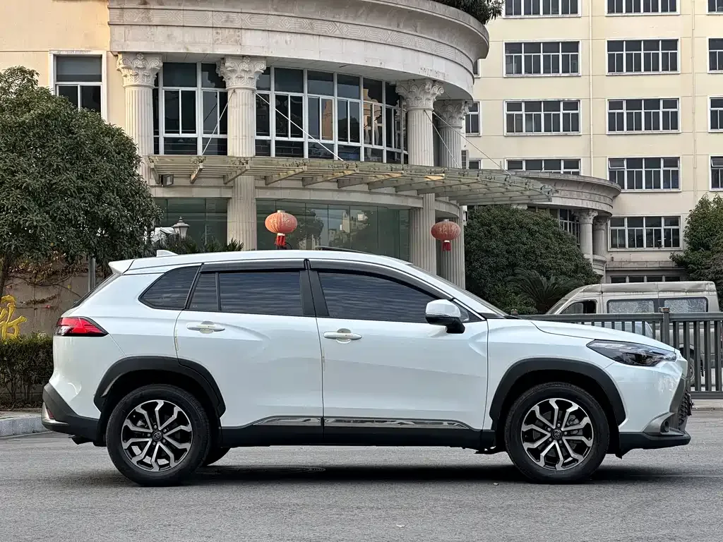 Toyota Frontlander 2024 из CN, фото 3