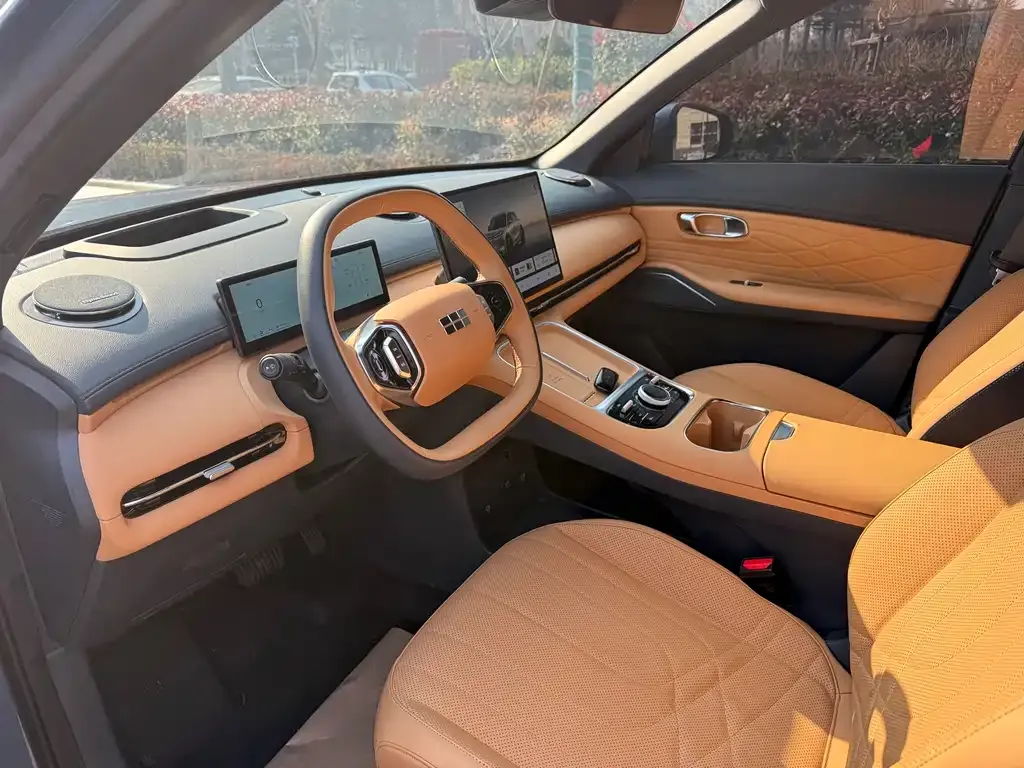Geely Galaxy Xingjian 7 2025 из CN, фото 2