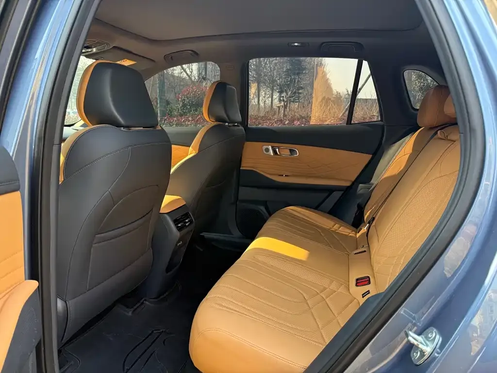 Geely Galaxy Xingjian 7 2025 из CN, фото 4