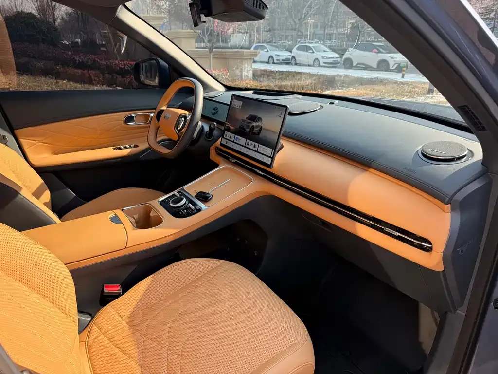 Geely Galaxy Xingjian 7 2025 из CN, фото 9