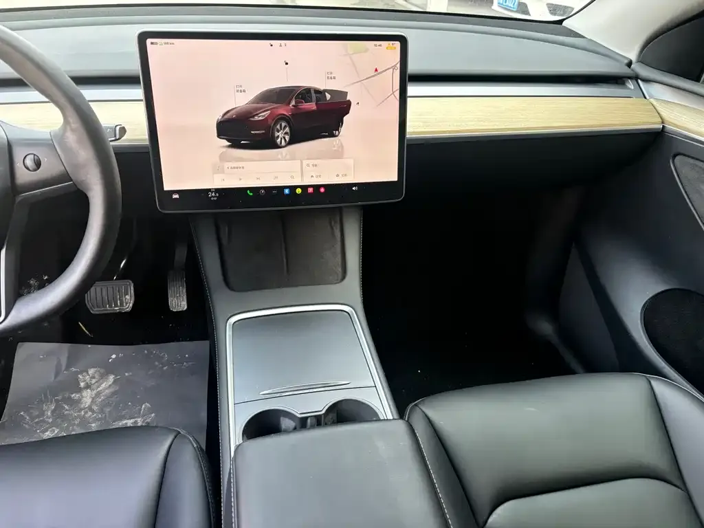 Tesla Model Y — фото 4