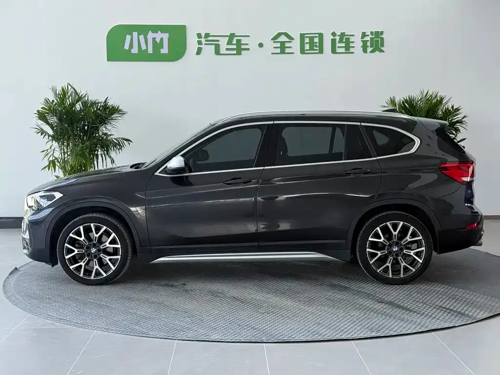 BMW X1 — фото 10