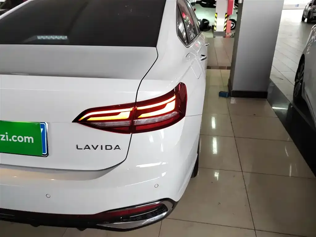 Volkswagen Lavida 2024 из CN, фото 5