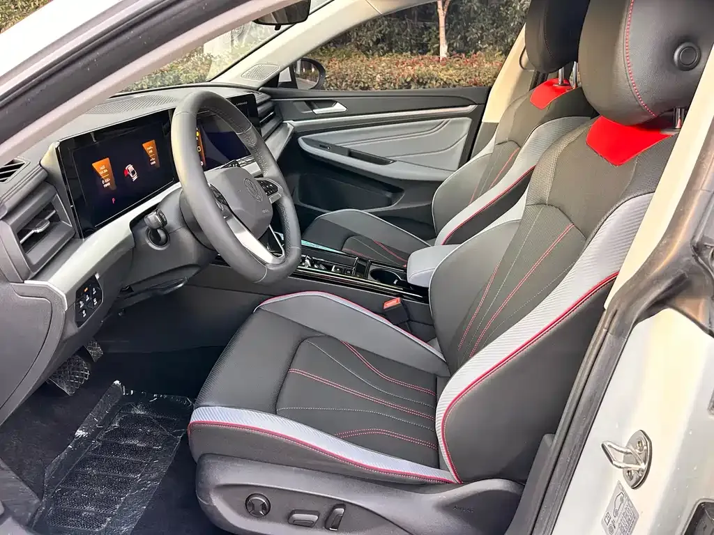 Volkswagen Lamando 2024 из CN, фото 6