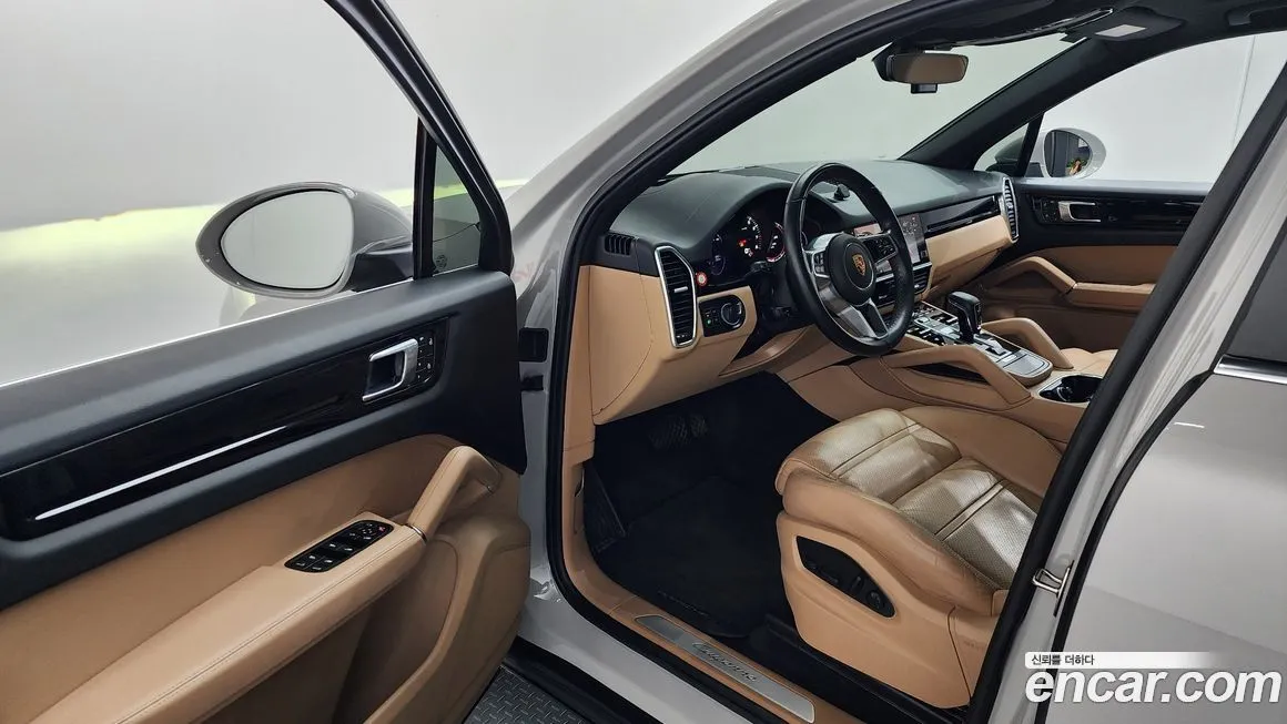 Porsche Cayenne 2022 из KR, фото 2