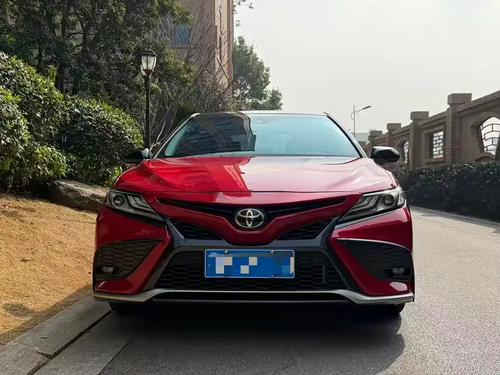 Toyota Camry 2021 из CN, фото 1