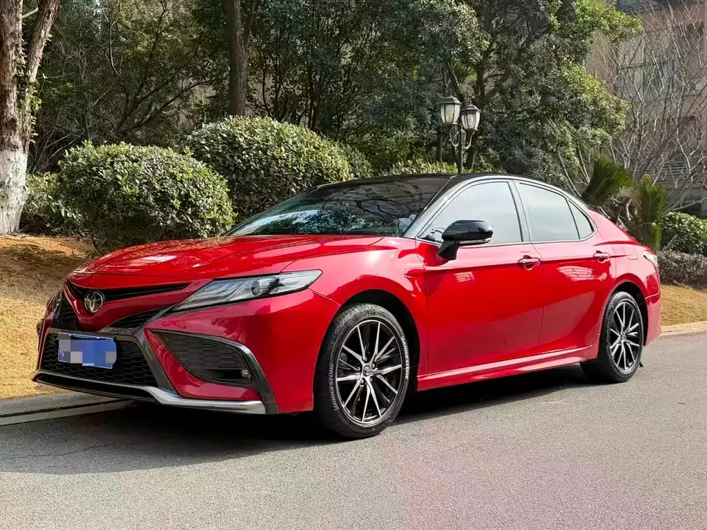 Toyota Camry 2021 из CN, фото 3