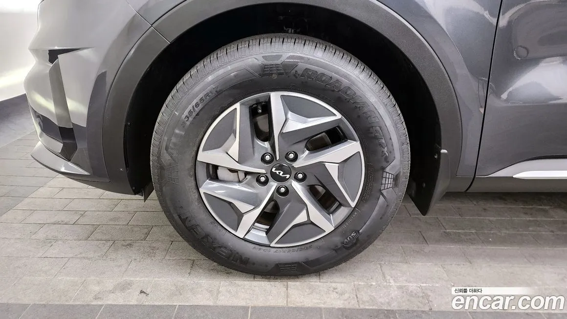 Kia Sorento — фото 10