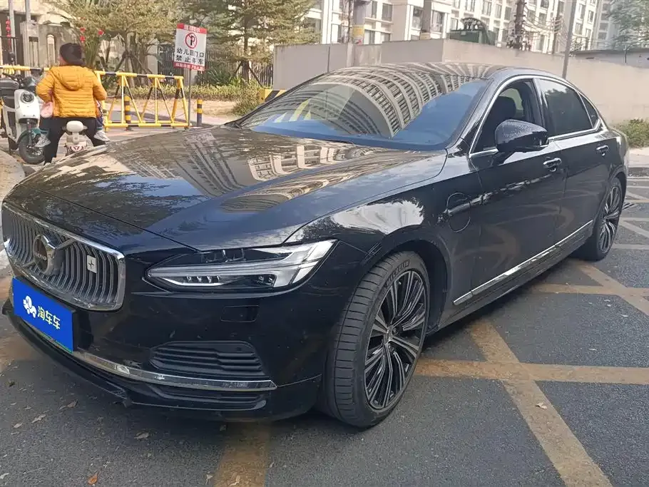 Volvo S90 PHEV 2021 из CN, фото 1