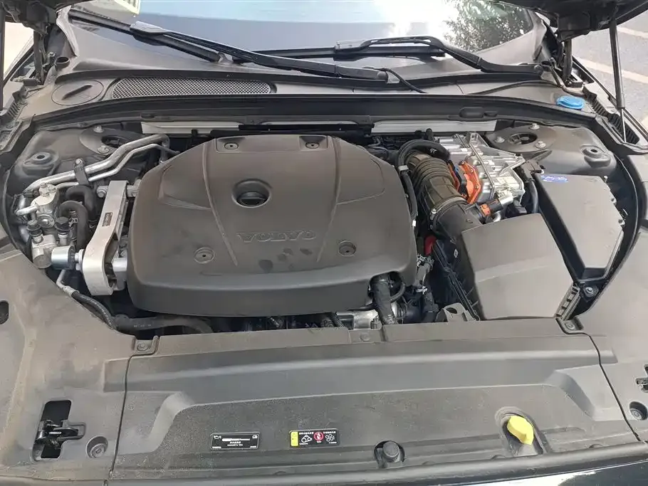 Volvo S90 PHEV 2021 из CN, фото 4