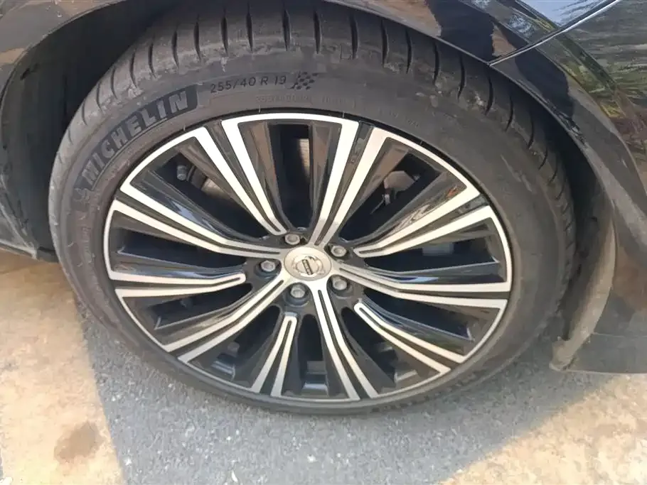 Volvo S90 PHEV 2021 из CN, фото 2