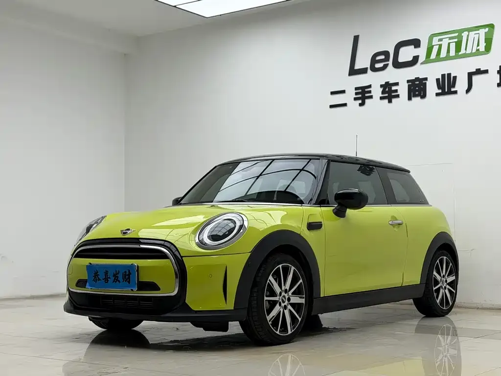 MINI Cooper (3-door) — фото 1