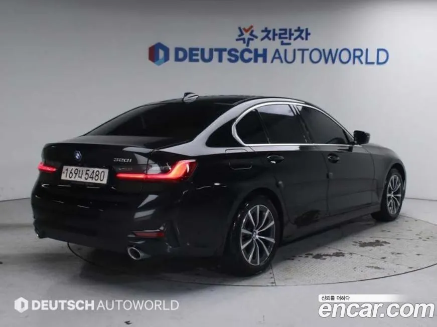 BMW 3-Series 2022 из KR, фото 3