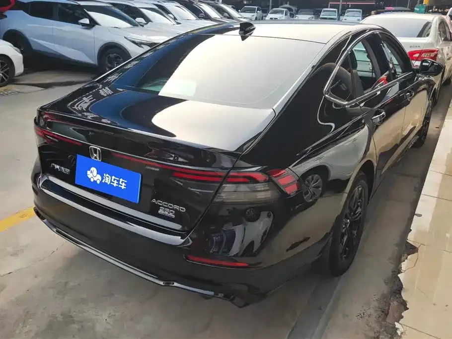 Honda Accord — фото 2