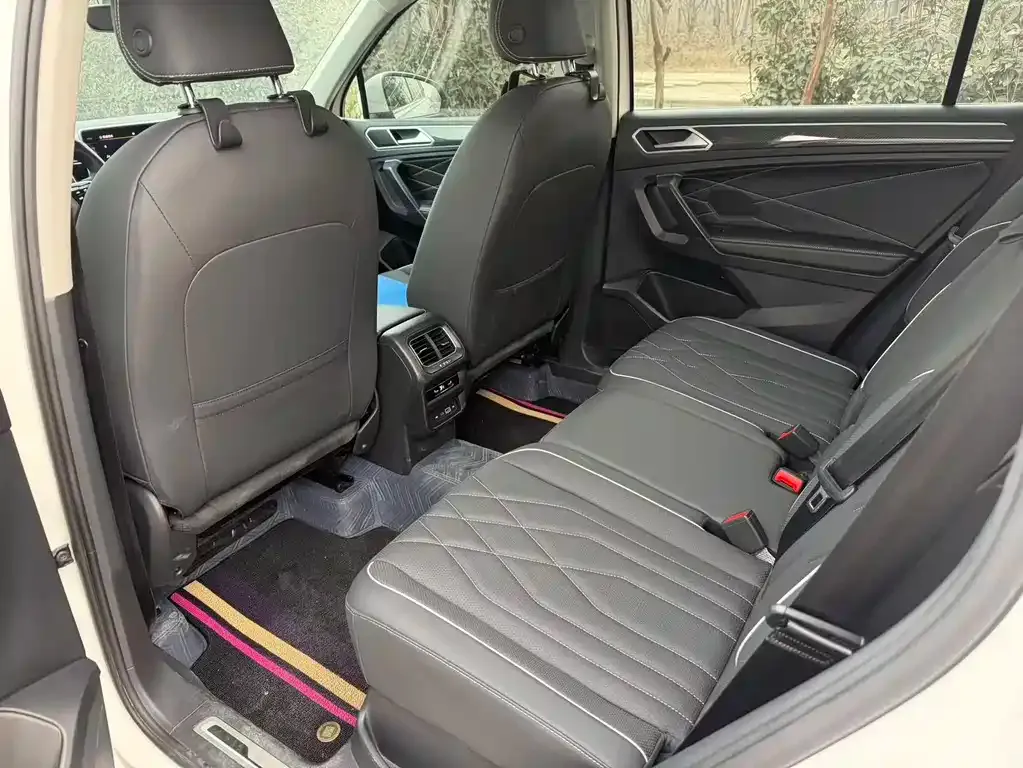Volkswagen Tiguan L 2022 из CN, фото 4