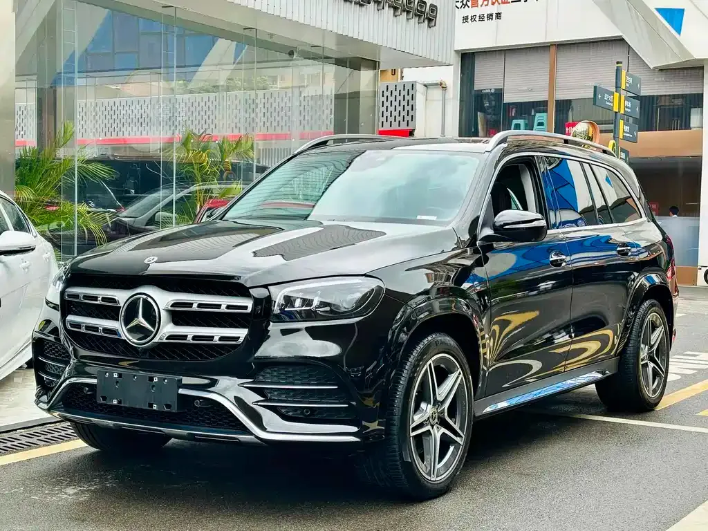 Mercedes-Benz GLS — фото 1