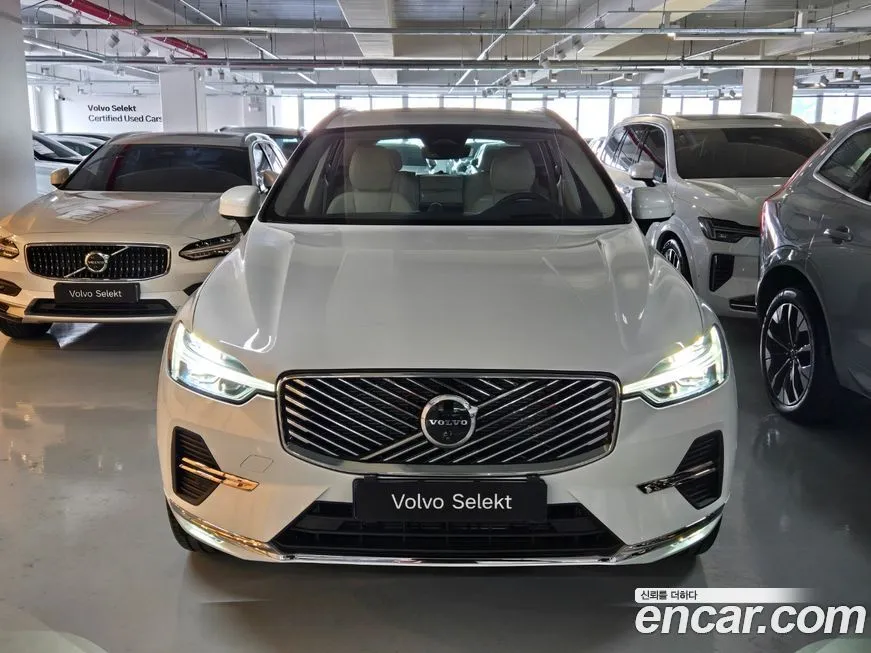 Volvo XC60 — фото 10