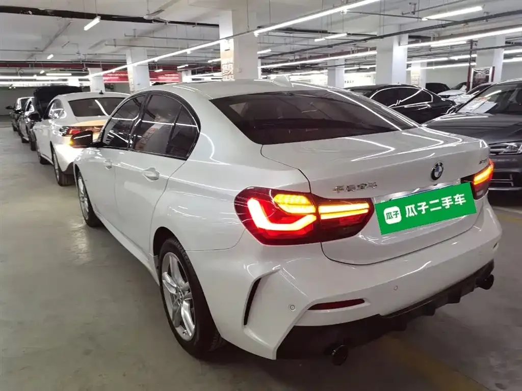 BMW 1 Series 2023 из CN, фото 10