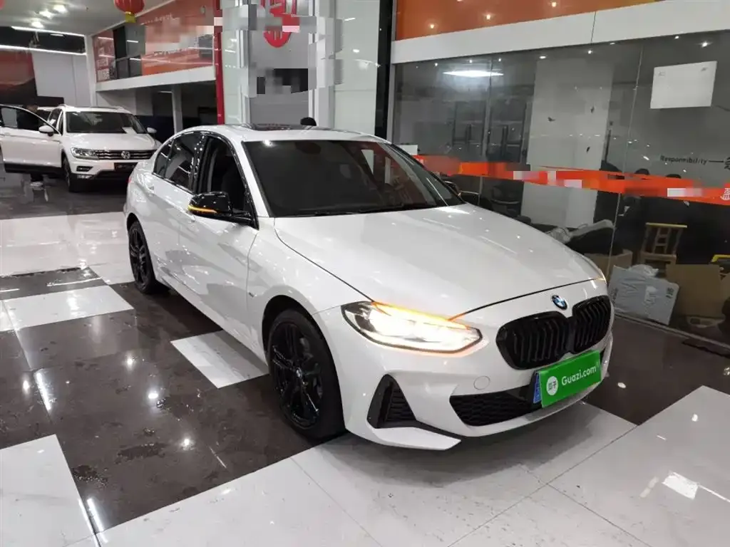 BMW 1 Series 2022 из CN, фото 3