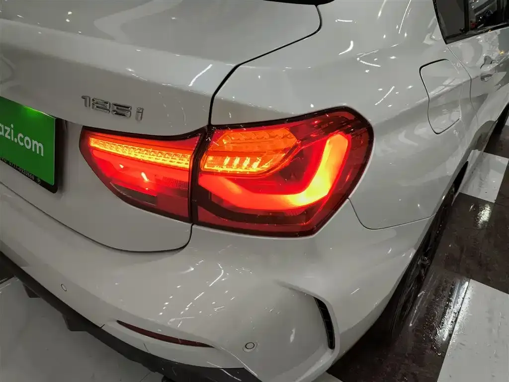 BMW 1 Series 2022 из CN, фото 4