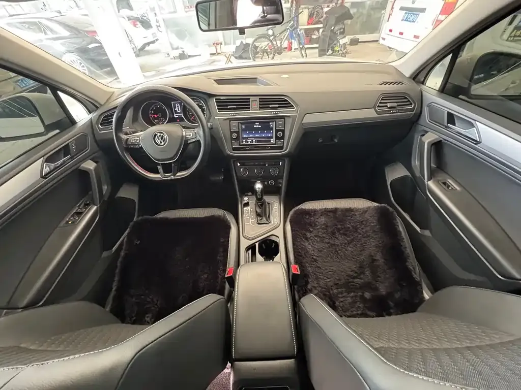 Volkswagen Tiguan L 2021 из CN, фото 10