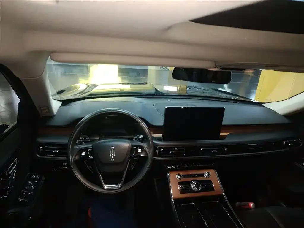 Lincoln Aviator 2023 из CN, фото 10