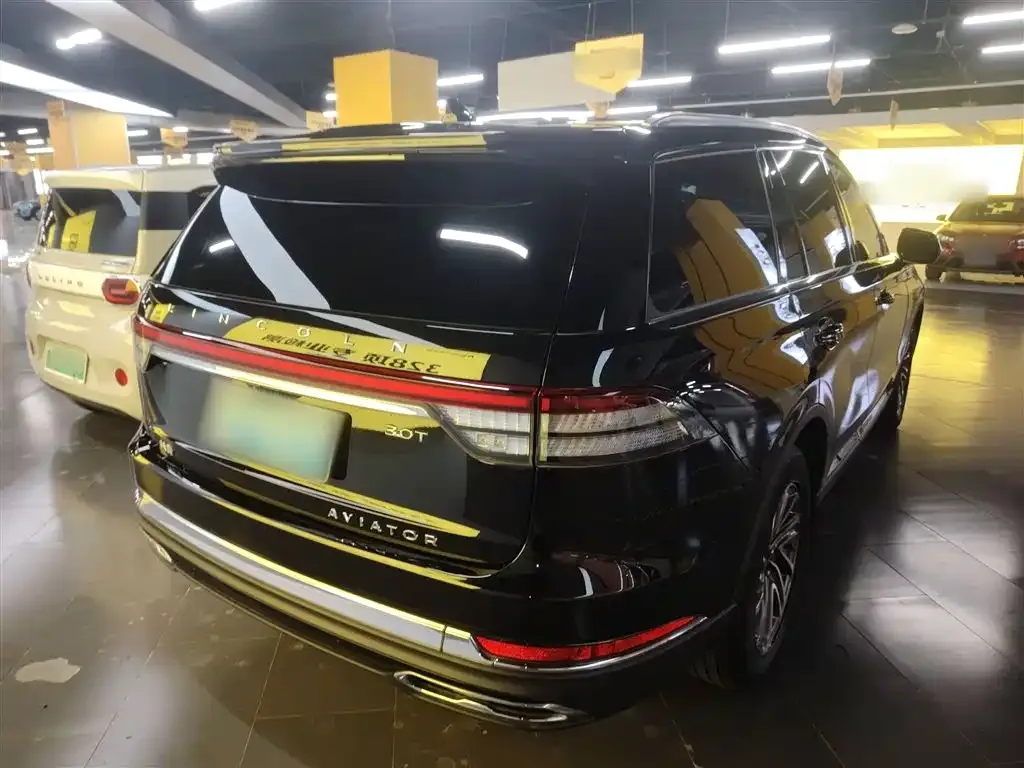 Lincoln Aviator 2023 из CN, фото 7
