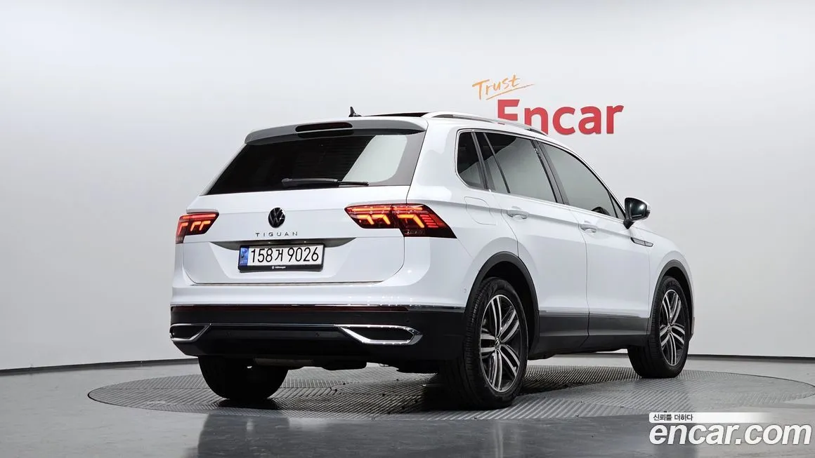 Volkswagen Tiguan — фото 4