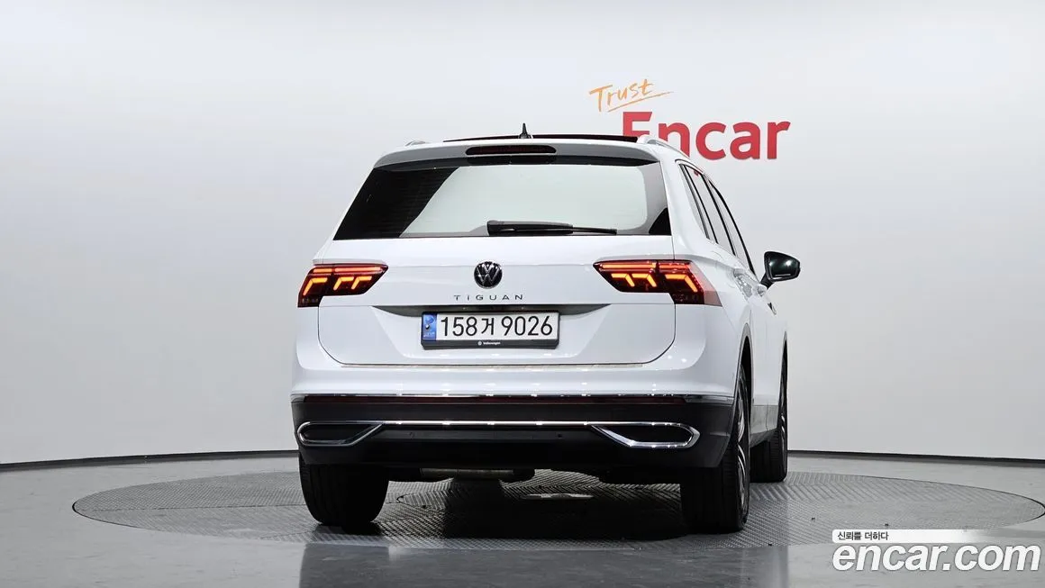 Volkswagen Tiguan — фото 2
